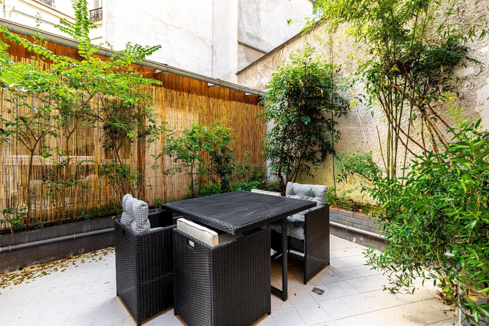 Guestready - Serene Stay Near Champ De Mars Paris Exteriör bild